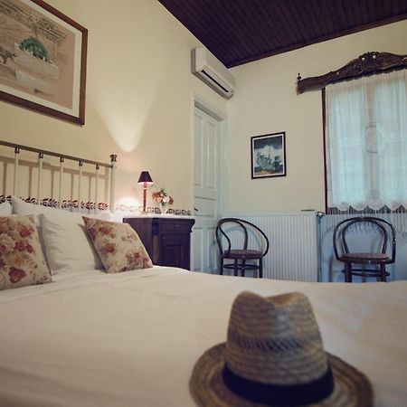 Perleas Hotel Kámbosz Kültér fotó
