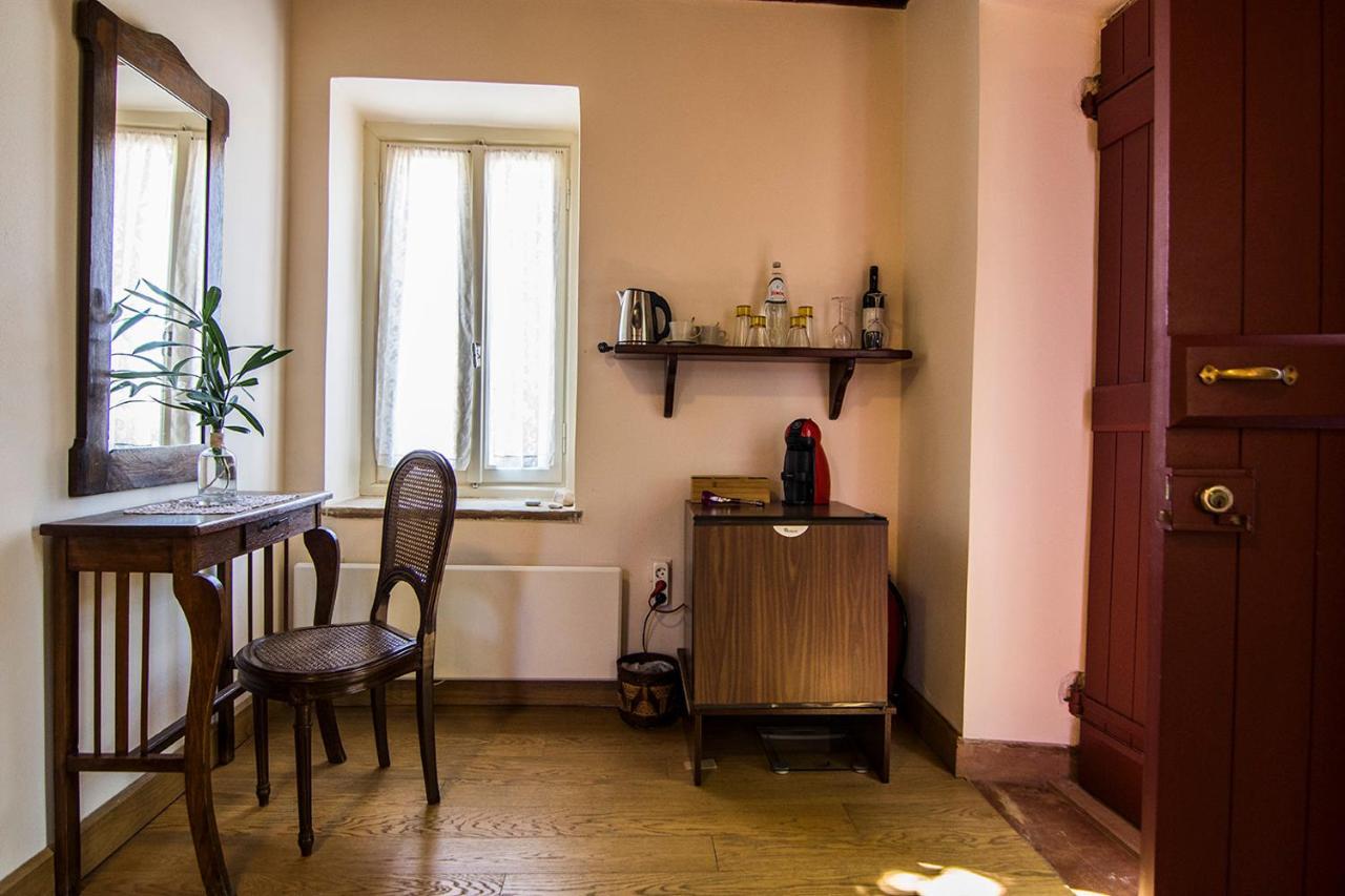 Perleas Hotel Kámbosz Kültér fotó